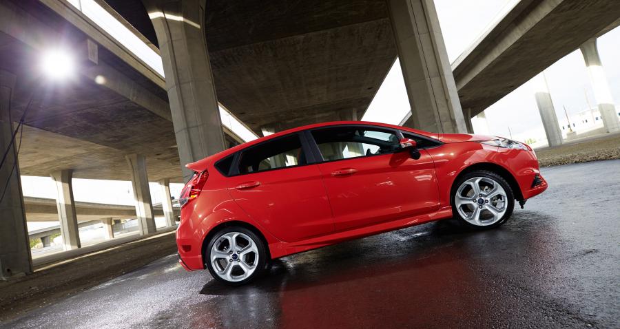  Ford Fiesta ST 2014 года  (US) (фото 18 из 78)